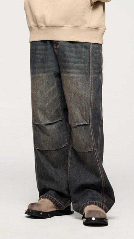 Retro Stretch Straight-Leg Jeans, pantalon en denim délavé à la coupe classique