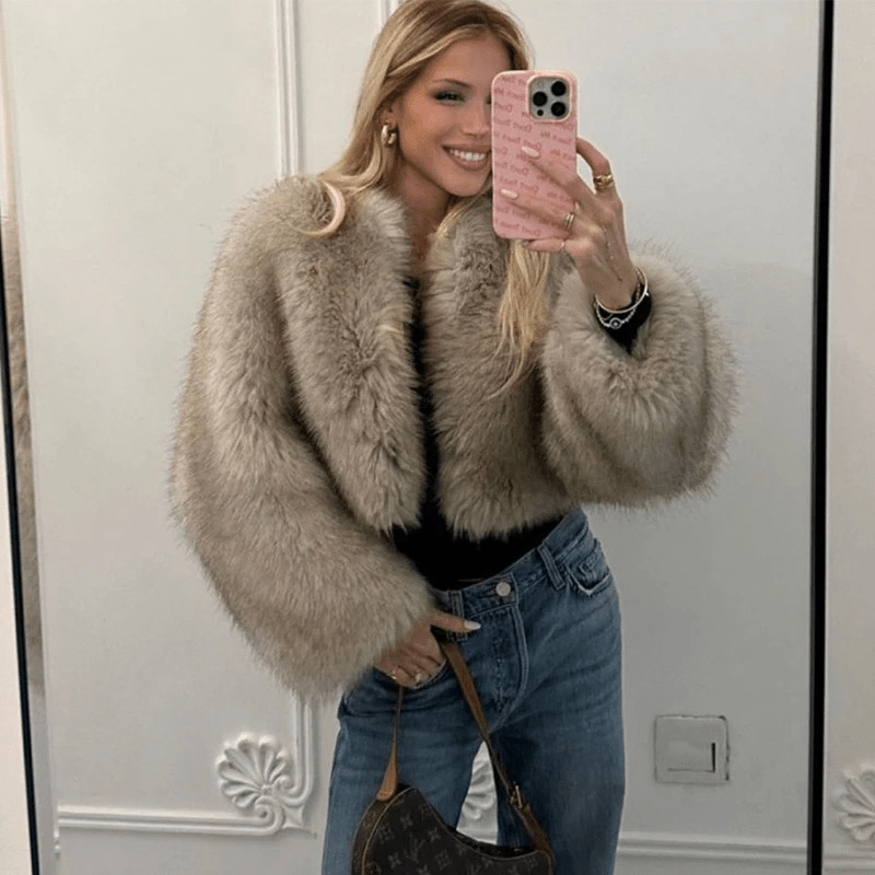Camille Boutique - Apparel & Accessories > Clothing > Women's Clothing