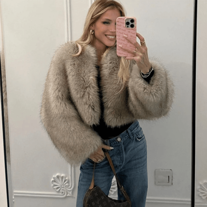 Camille Boutique - Apparel & Accessories > Clothing > Women's Clothing
